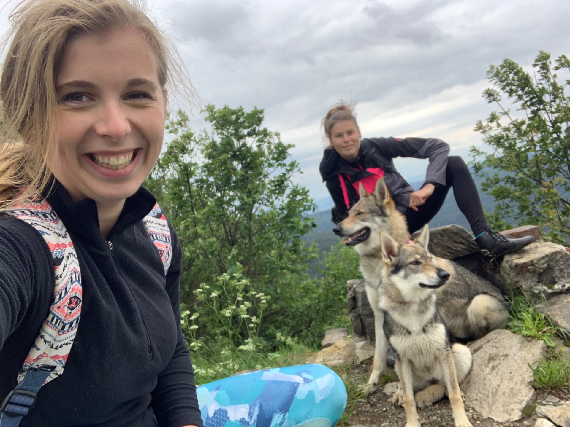 ... na větrné hůrce (vrchol Luž)